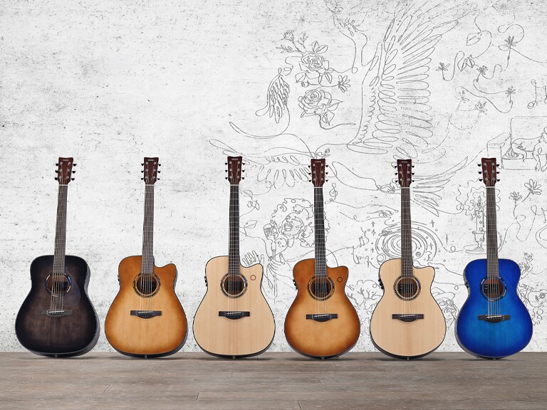 La gamme complète de la deuxième génération de guitares TransAcoustic présentée dans son ensemble.