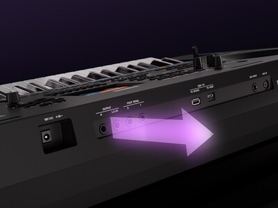 Gros plan sur les sorties LINE OUT du PSR-SX620 pour une qualité audio optimale.