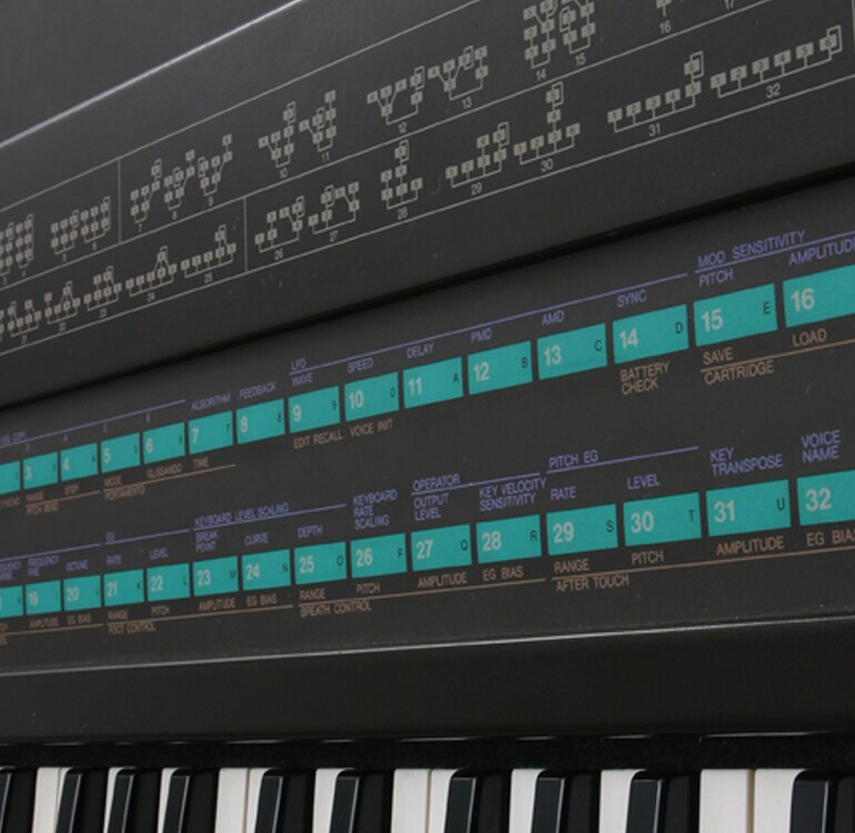 Yamaha Synthesizer Design - Yamaha - France
