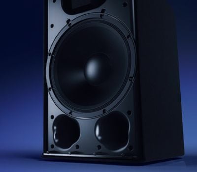 Yamaha DXL1K: Class-leading 12-inch “compact” subwoofer